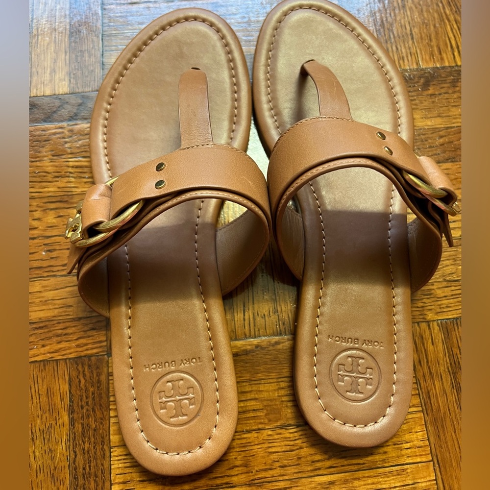 Tory Burch Sandals Excellent Condition sz 9 brown Flip Flop - Picture 3 of 12